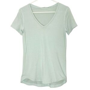 Lululemon V Neck Tee Tshirt Womens Size Small 4 Light Mint Green Short Sleeve